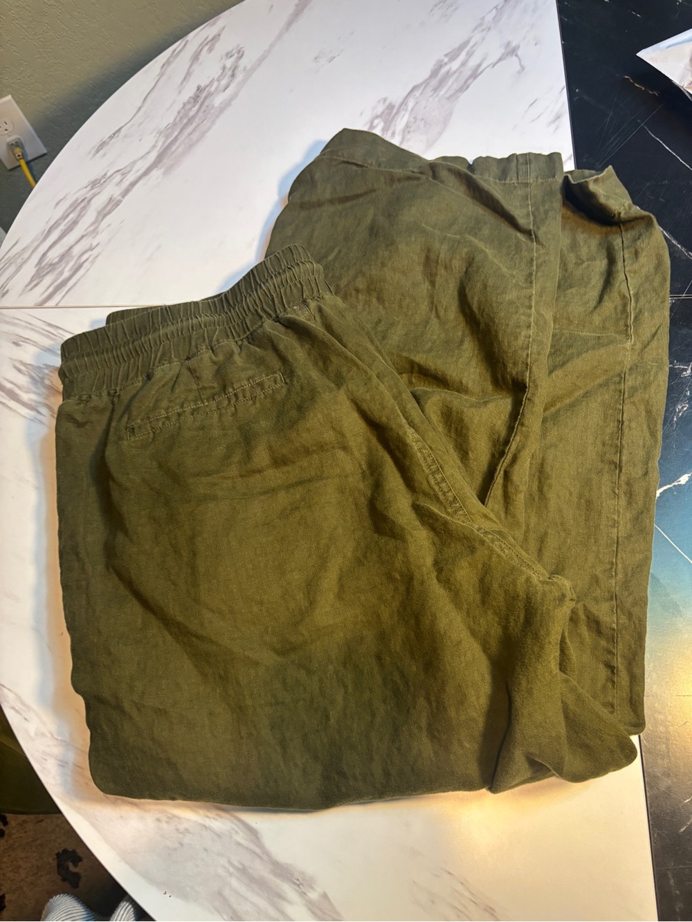 Quince 100% European Linen Wide Leg
Pants Martini Olive- XL - Picture 6 of 13
